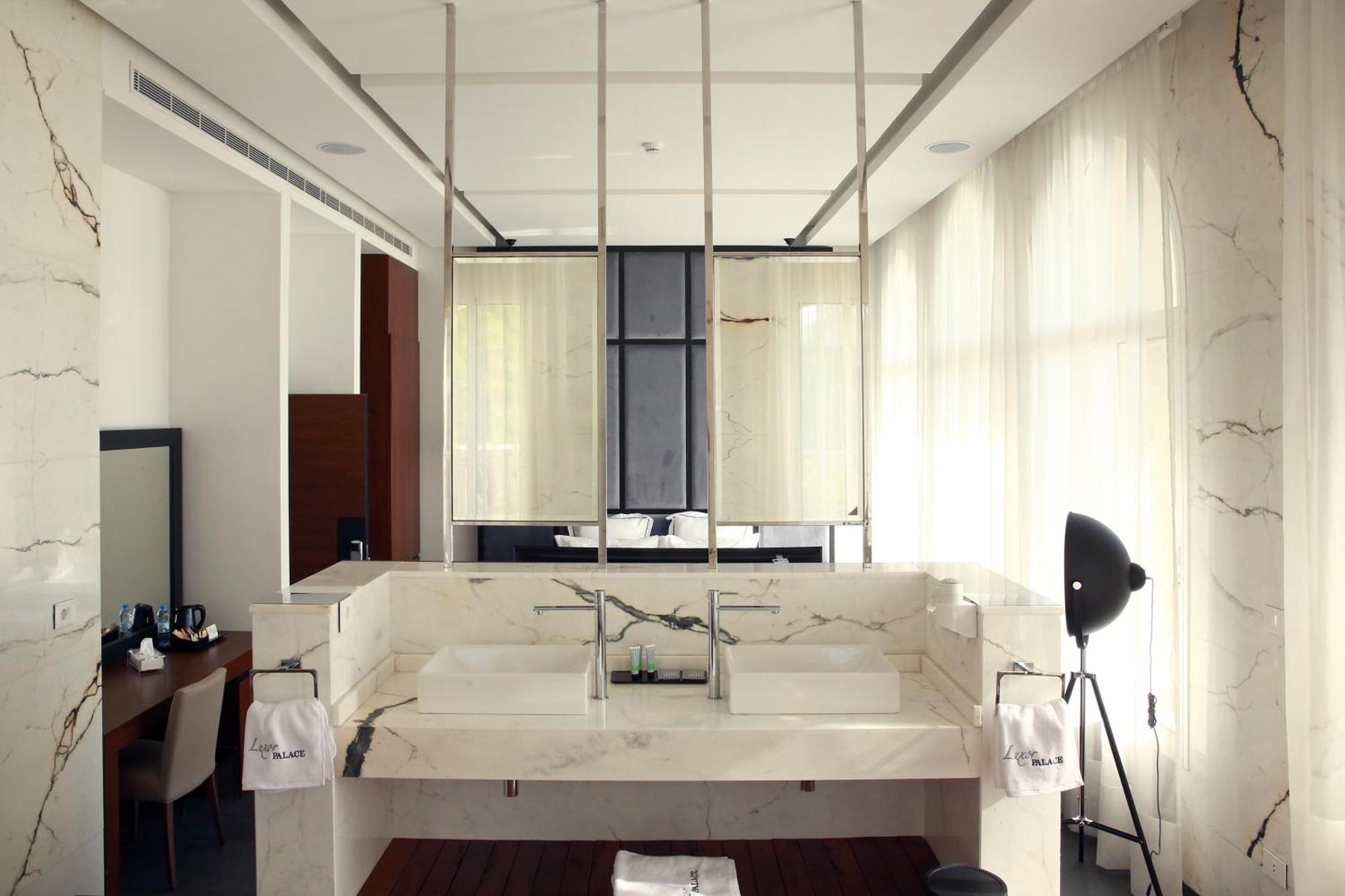 Luxor Hotel Jounieh Phòng bức ảnh